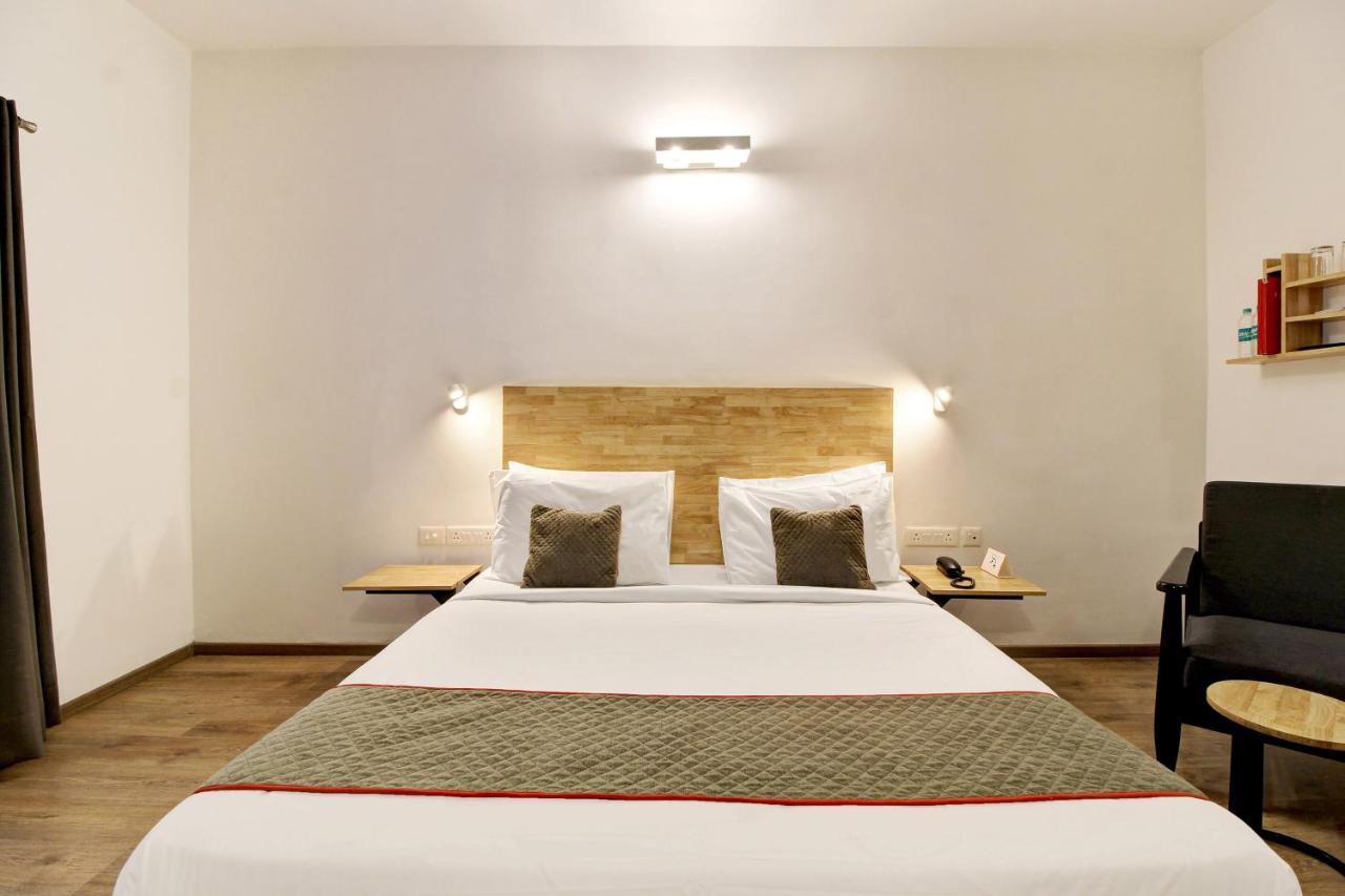 Oyo Townhouse 9 Hitech City Hajdarabad Zewnętrze zdjęcie