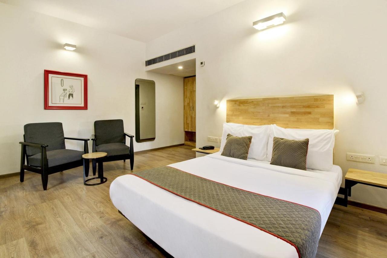 Oyo Townhouse 9 Hitech City Hajdarabad Zewnętrze zdjęcie