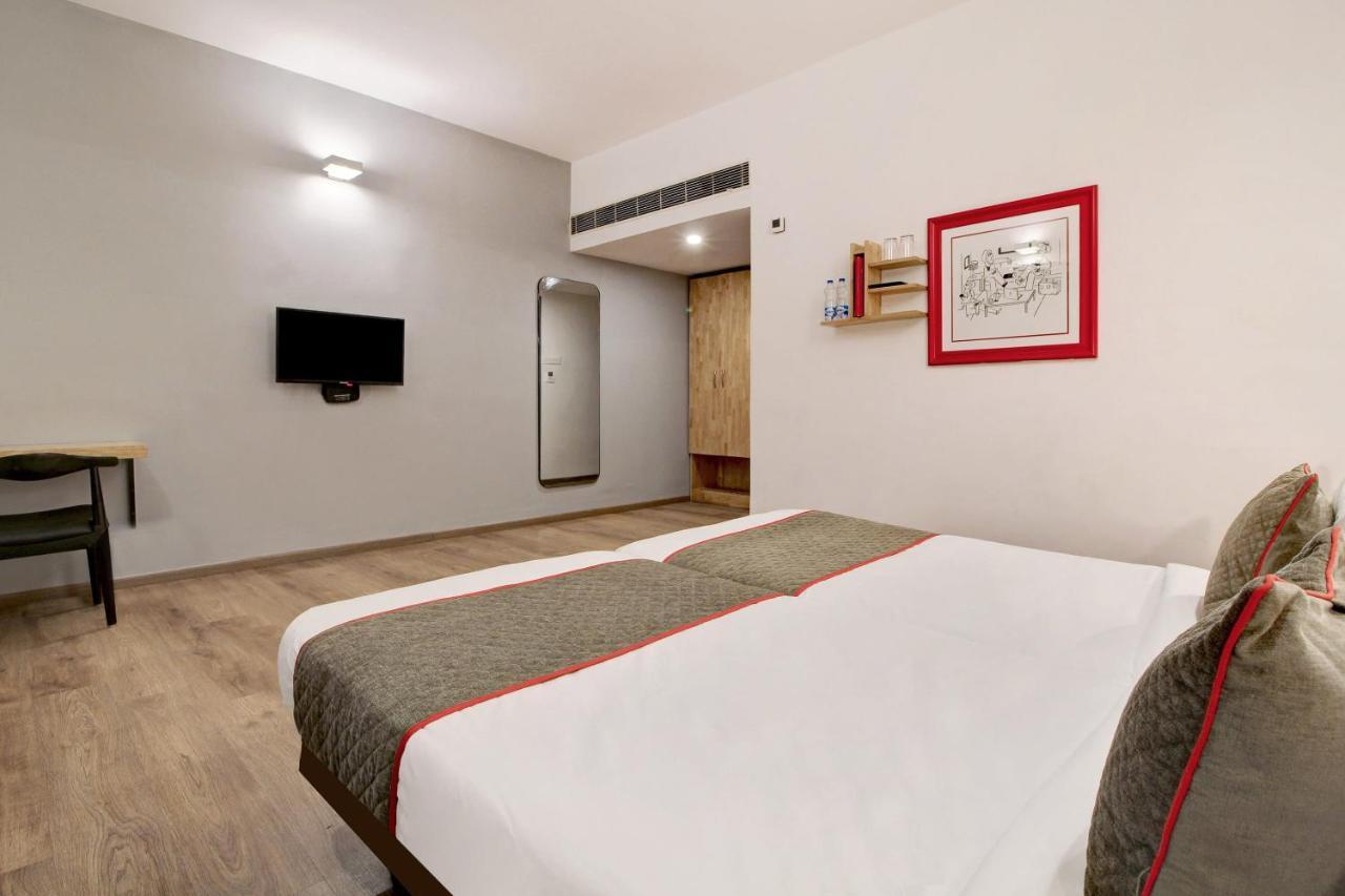 Oyo Townhouse 9 Hitech City Hajdarabad Zewnętrze zdjęcie