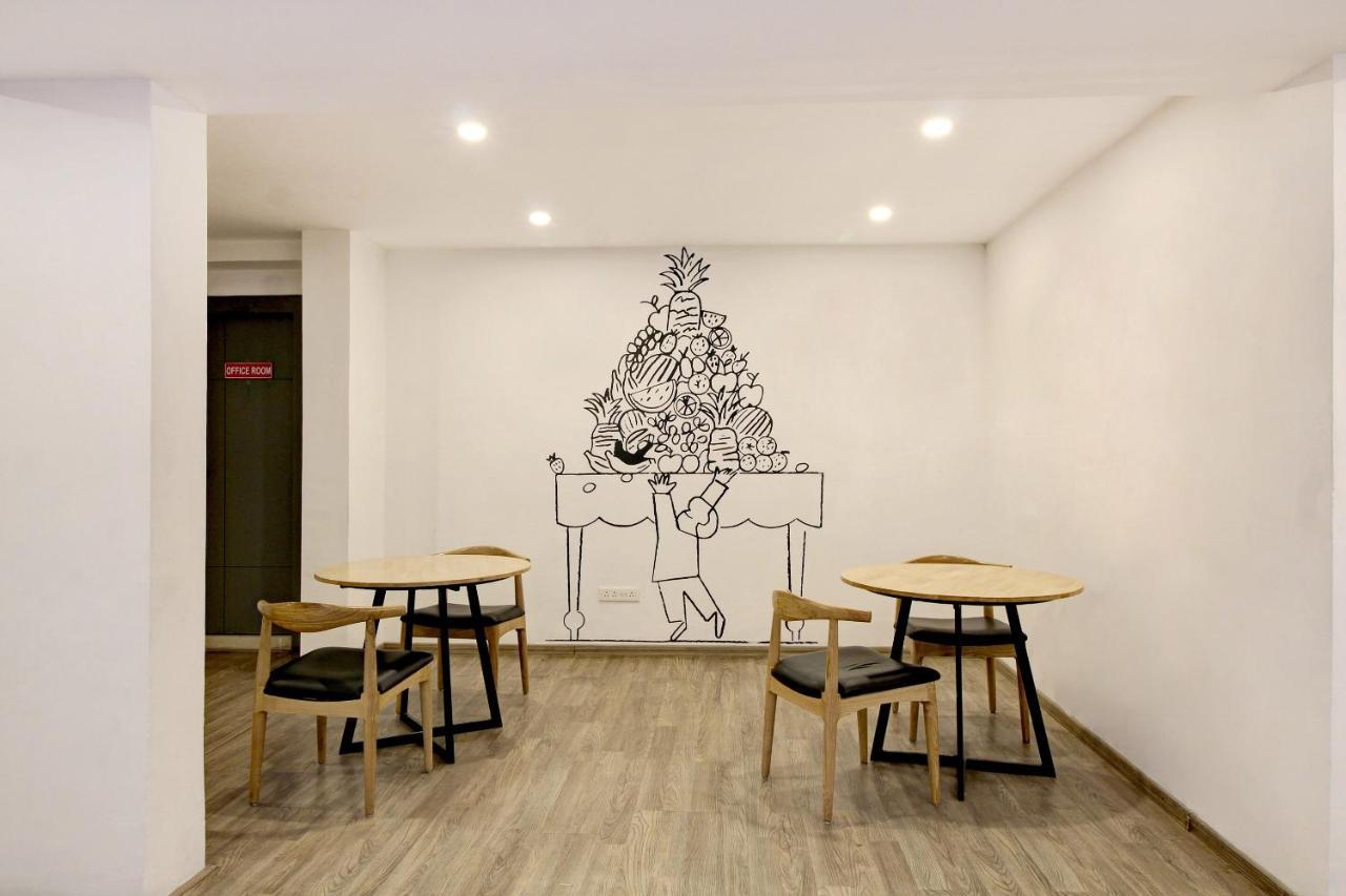 Oyo Townhouse 9 Hitech City Hajdarabad Zewnętrze zdjęcie