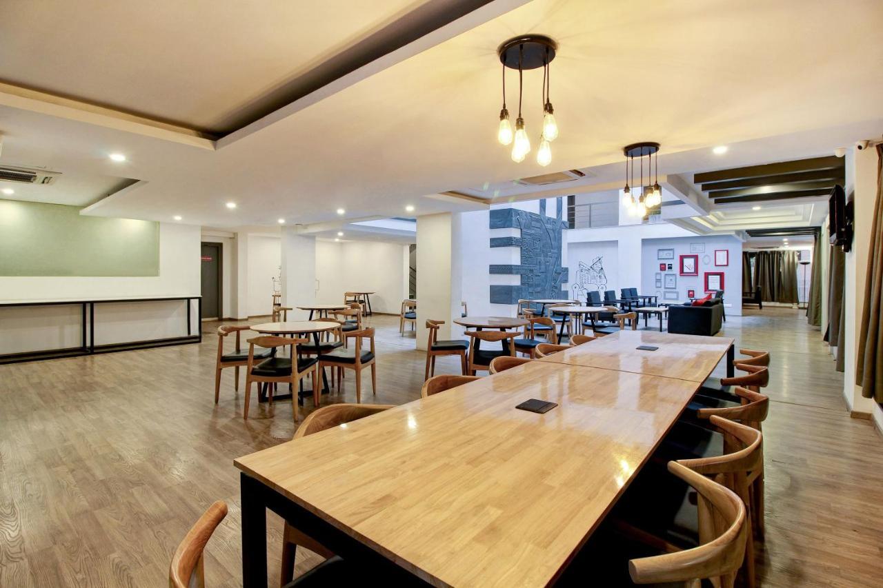 Oyo Townhouse 9 Hitech City Hajdarabad Zewnętrze zdjęcie