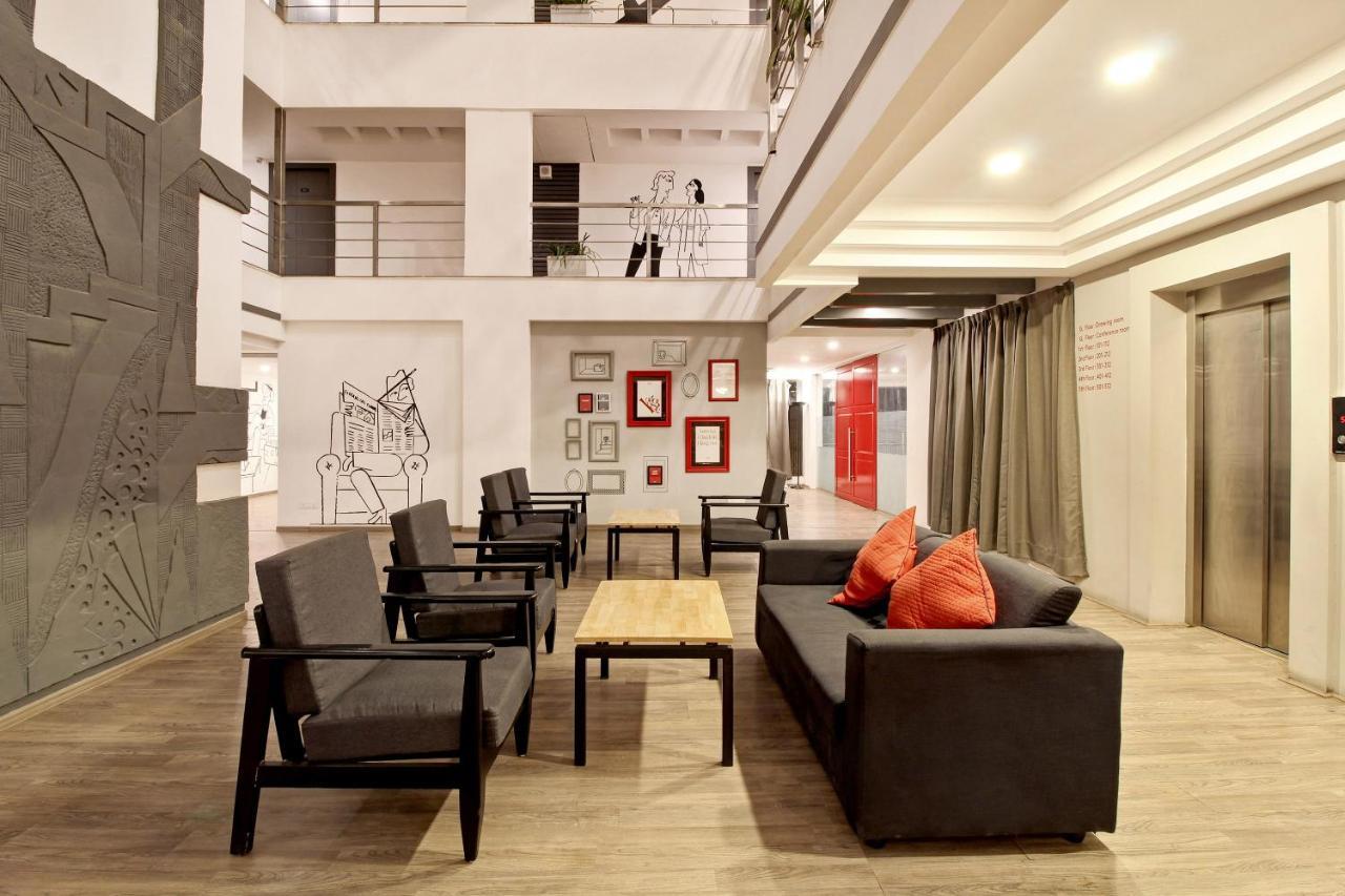Oyo Townhouse 9 Hitech City Hajdarabad Zewnętrze zdjęcie