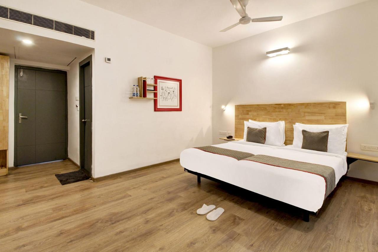 Oyo Townhouse 9 Hitech City Hajdarabad Zewnętrze zdjęcie