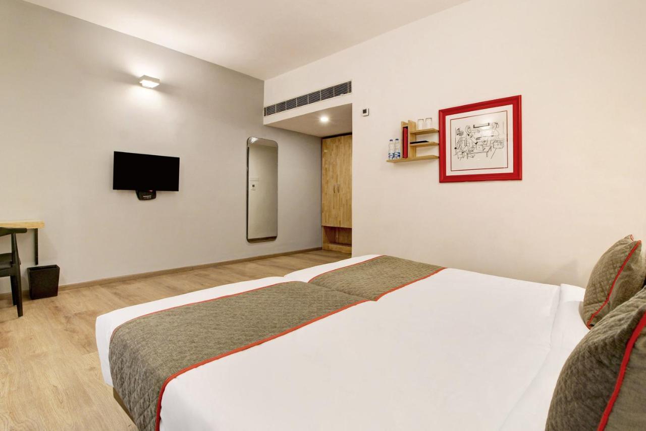Oyo Townhouse 9 Hitech City Hajdarabad Zewnętrze zdjęcie