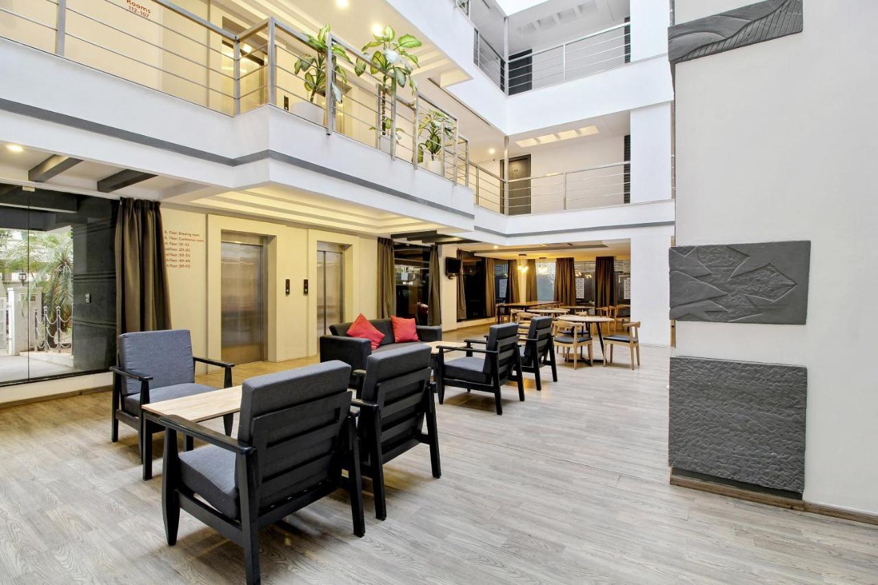 Oyo Townhouse 9 Hitech City Hajdarabad Zewnętrze zdjęcie