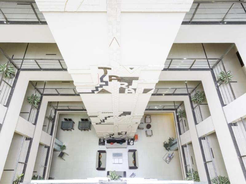 Oyo Townhouse 9 Hitech City Hajdarabad Zewnętrze zdjęcie