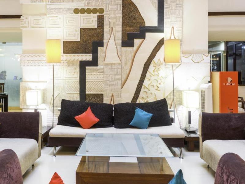 Oyo Townhouse 9 Hitech City Hajdarabad Zewnętrze zdjęcie